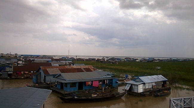 トンレサップ湖のボートの乗り場です。