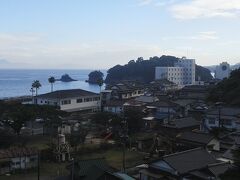 湯の児温泉街が見えて来ました