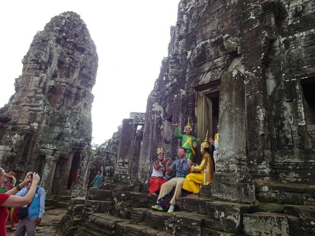 観光化されたバイヨンにも登り