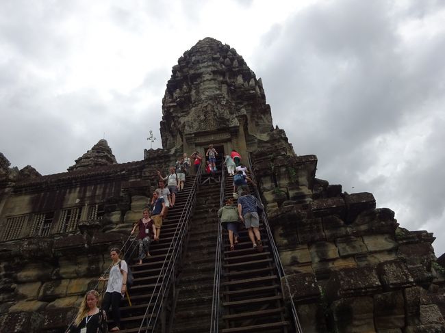 タワーを仰ぎ見ながら約2時間