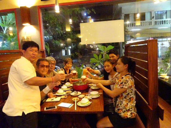 キムタクの家族全員集合<br />鍋を囲んで楽しいひと時です