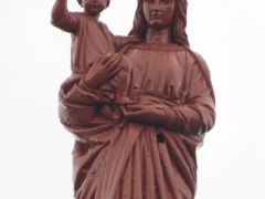 コルネイユ岩山に立つ聖母子像。

コルネイユ岩山にも上れ像の中に上がれるそうです。

でも料金所(4ユーロ)の手前までしか上りませんでした。

巨大な聖母像はクリミア戦争中のセヴァストポリ攻囲戦でロシアから奪った大砲を鋳つぶして造られたそうです。