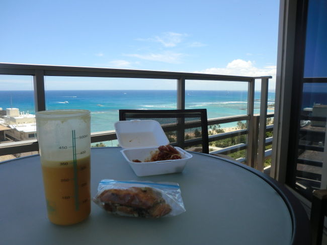 この日もさびしく残り物ランチ。でも景色がご馳走です。腹ごしらえすると、限られた時間ですが、トロリーやバスであちこちうろうろしました。