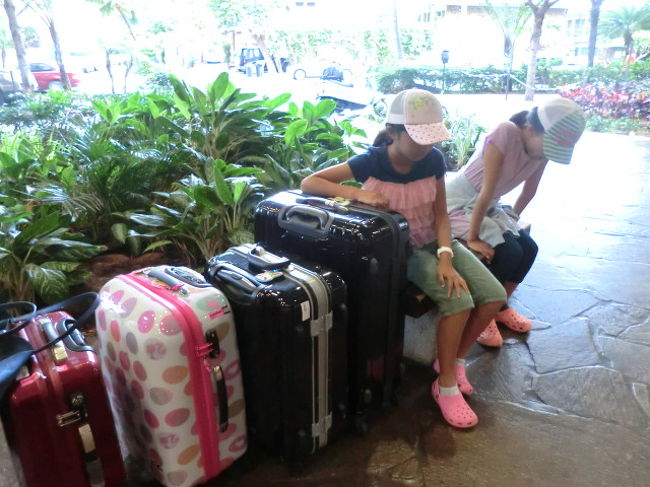 出発の朝です。バニヤン　お世話になりました。みなさんの口コミにあった通り、リーズナブルで便利なコンドでした。<br />滞在にここを混ぜたら、お金がなくても遊びに来やすいかな〜と思いました。庶民の味方みたいな存在ですね。