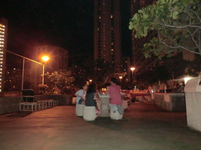 夜はお肉を焼いてＢＢＱしました。