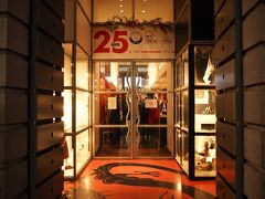 ホテルからはグランプラスまでは徒歩1分という好立地。
その途中に、タンタンのショップがありました。