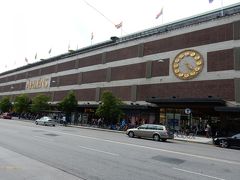 ストックホルム最大のデパートである、オーレンス・シティ。

オードニング＆レーダやデザイン雑貨を見つけたのですが、いったんここでは買わずに先に進みました。