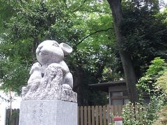 調神社はつきじんじゃとよみ
そこからうさぎが…と
全国のうさぎ好きを呼び寄せる神社さん

京都岡崎神社とは随分雰囲気が違います