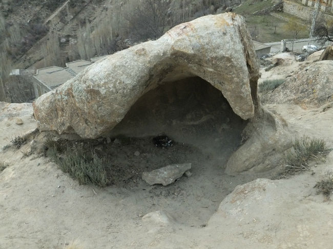 降りる最中にみつけた鷲岩。<br /><br />登る時は真っ暗で気づかなかった。