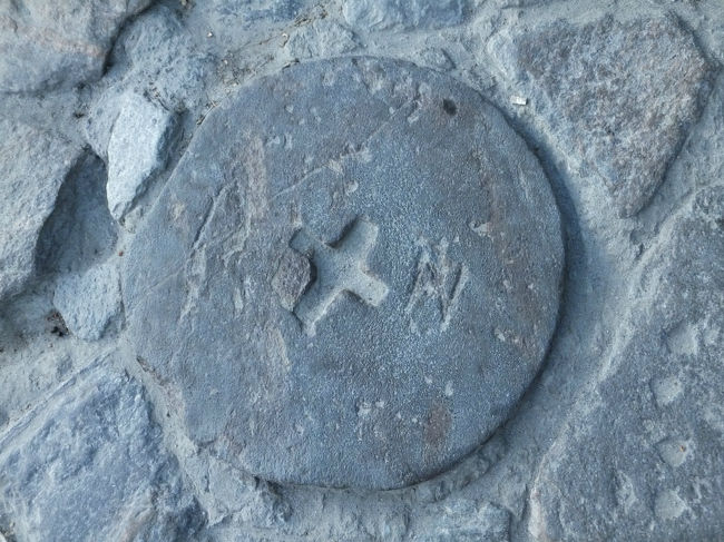 マンホール？<br />どう見ても羽目殺し。