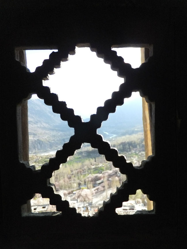 ガラスは入ってません。