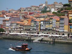 2日目　ポルトPorto　（2泊3日：実質まる1日観光）

7/15　夕方到着（散歩、夕食）
7/16　まる1日ポルト観光
7/17　朝出発

≪7月16日（木）ポルト≫
10：00　朝食
11：00　外出
11：30　ドン・ルイス1世橋
12：30　ポートワインのワイナリー見学
12：50　試飲
13：00　終了
13：30　ドウロ川の露店でお土産、お昼
14：30　アハビダ橋を越えた港に到着
15：00　連絡船で反対岸へ（5分）
↓川沿いを徒歩で
16：00　クリスタル宮庭園
16：40　カフェ
17：30　歴史地区
19：30　スーパー
21：30　夕食

■宿泊　68ユーロ（Airbnb）
■ポートワインのワイナリー「CÁLEM」見学　6ユーロ（1人分）
■連絡船　1.50ユーロ（1人分）+チップ