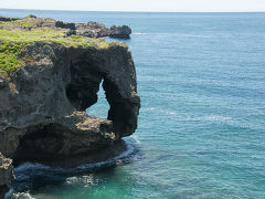 ●万座毛

自然の力は偉大です。
美しい風景に、しばし浸りました。