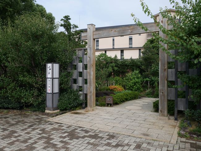 宿泊は、浜千鳥の湯海舟です。