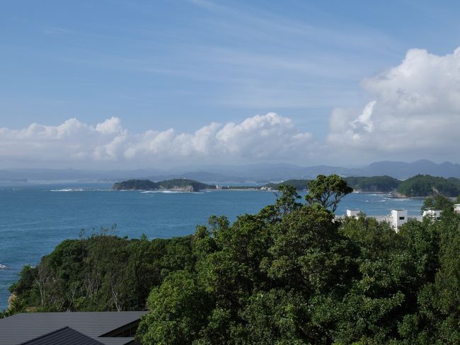 お部屋から海が見えます。