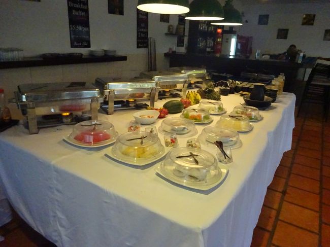 どうしようかな〜と思いながら朝食へ