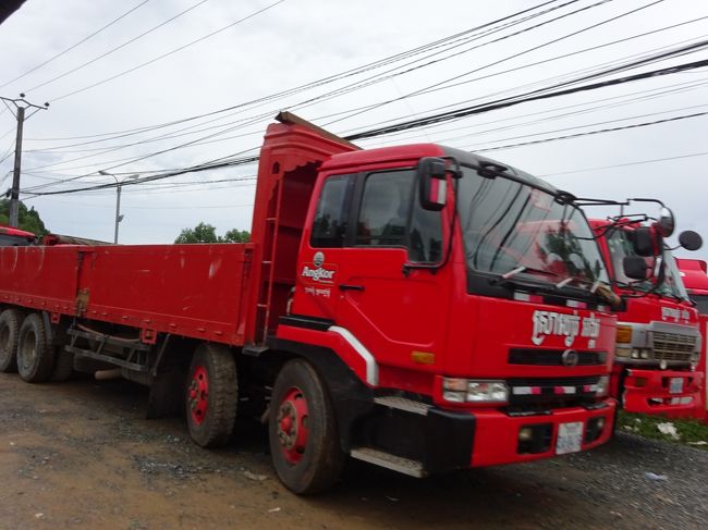 赤いトラックに出会い始めました