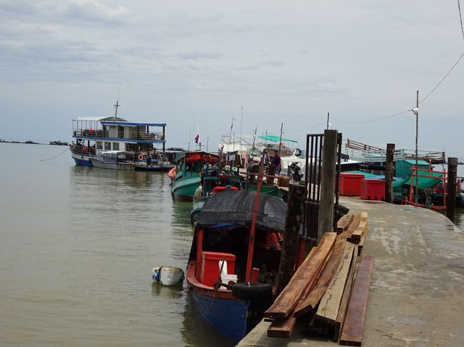 ここは又コッコン行の船着場にもなっています<br />今回はコッコンへの旅は計画していません