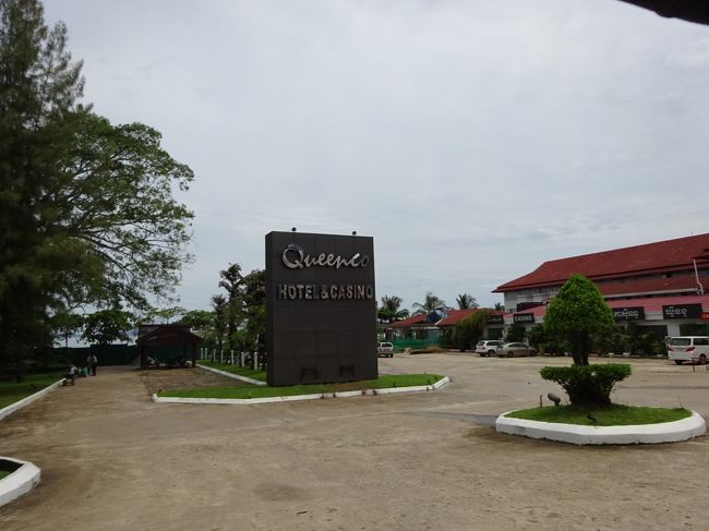 ビーチ沿いには中国資本によるホテル＆カジノの<br />建設ラッシュ<br />シハヌークビルには数十のカジノが現在稼働中です<br />カンボジアは何処へ行ってしまうのか