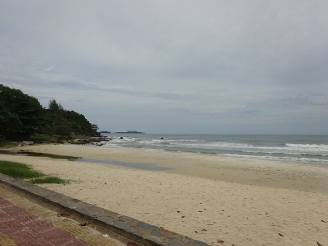 三つ目のビーチ<br />セレンティビティービーチへ<br />此処も静かなビーチ