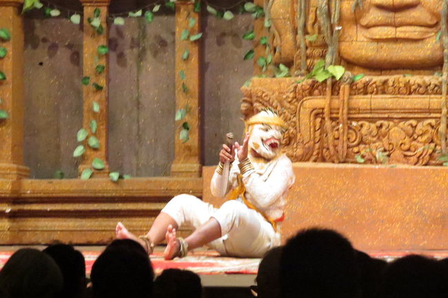 おーい、メシはまだか〜い・・・？