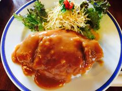 長岡の名物Ｂ級グルメの洋風カツ丼のお昼ゴハンを、旅の〆に頂きました。。