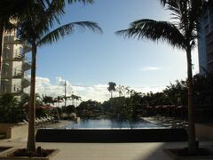 本部へ向かいホテルへチェックイン。