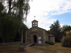 次は、藤田チャペルへと移動します。どう行こうか悩んで、タクシー移動。運転手さんが優しい方で、入り口が分かりにくいから教えてあげると車を降りて入り口まで案内してくださりました。