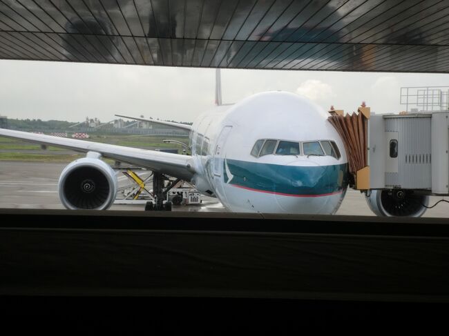 キャセイパシフィック航空 B777-300 ビジネスクラス搭乗記・香港
