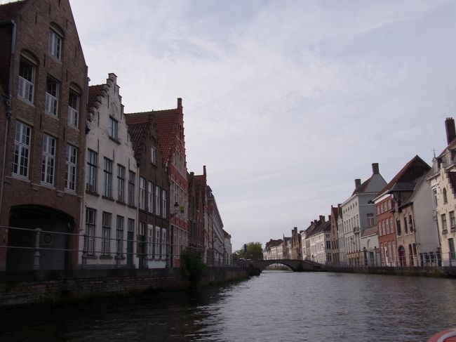 この辺りから建物が少し大きくなって来ました。