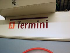 2013/05/05　地下鉄テルミニ駅

地下鉄のテルミニ駅にやって来ました！！
今の時間は、午後２時過ぎです・・・
これからバチカン市国へ行きま〜す！！