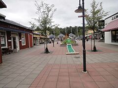 アウトレットまで来ましたが、魅力的な店は少なかったです。