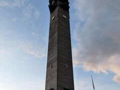 カクネス塔に到着です。
ホテルから、徒歩で３０分弱です。