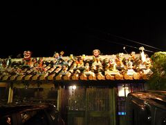 夕飯はタクシーで２０分位の海の家へ。
タクシー代は１８００円位
