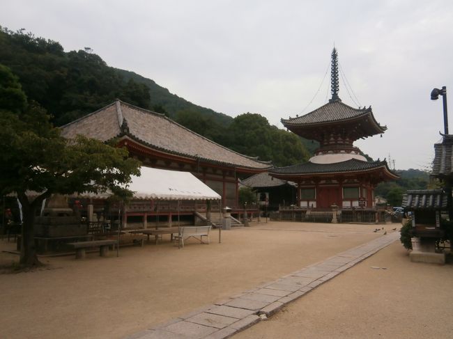 線路がすぐそばにある浄土寺まできました。