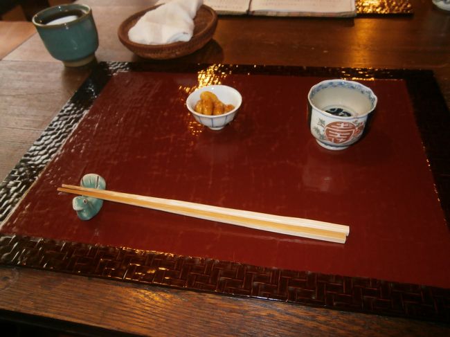 一軒で帰るのは惜しい・・・ということで、おそばやさんに突撃。おそば+250円で日本酒付き(^ム^)