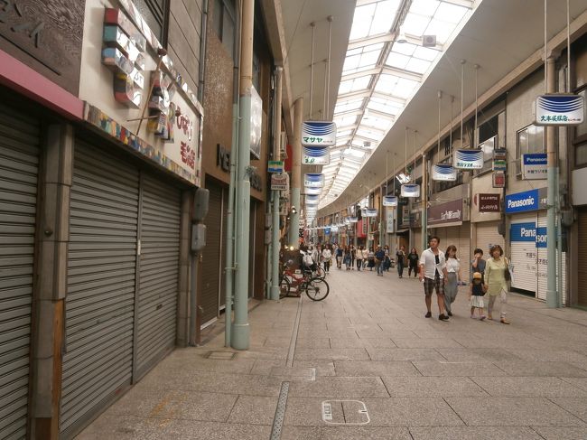食後はアーケード街をぶらぶらして・・・<br />