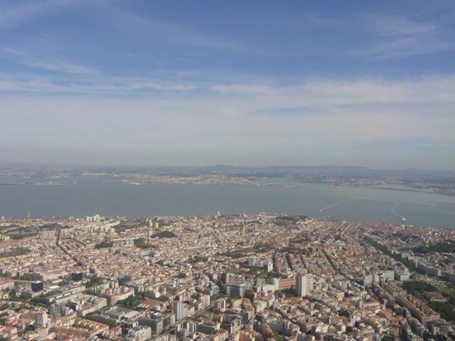 素晴らしい眺め。<br />広い広いテージョ川。