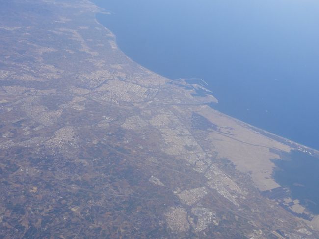 地中海が見えてきた。