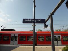 2015年4月23日（木）午前11:00。
マンハイムから鉄道で約15分、次なる目的地ハイデルベルクへ到着♪