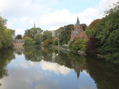愛の湖公園って、ロマンチックなネーミング。