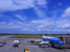 予定どおり11：30着

こちらも良い天気で一安心

沖縄らしい良い雲です