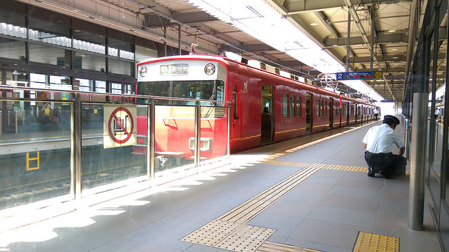 ●電車＠中部国際空港駅<br /><br />乗車していた準急です。<br />とても昭和な車両で、久しぶりの後ろ向きで、ちょっと酔いかけになりました。<br />よく揺れたな…。