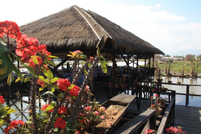インレー湖湖上レストラン