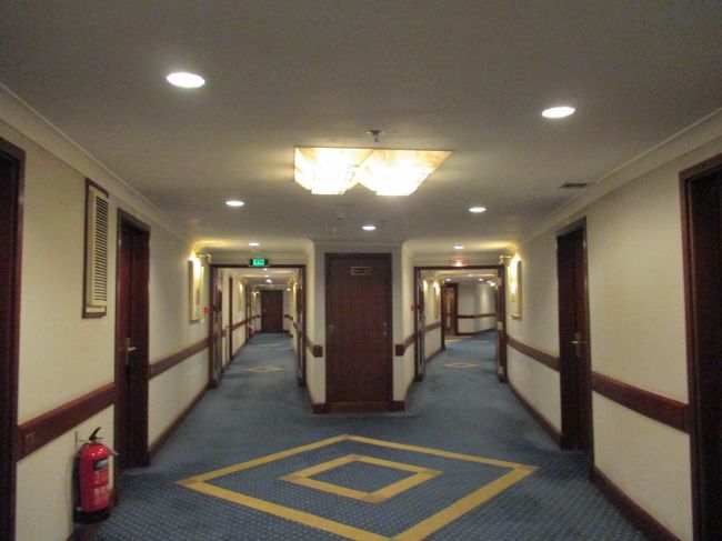 荷物整理も終わったので、ショッピングセンターへお出かけしよ〜っと。