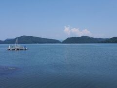 しばらく走行して湖を見るスポットで。

