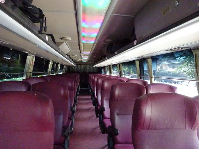 車内はこんな感じ<br />中々乗りこごち良さそう