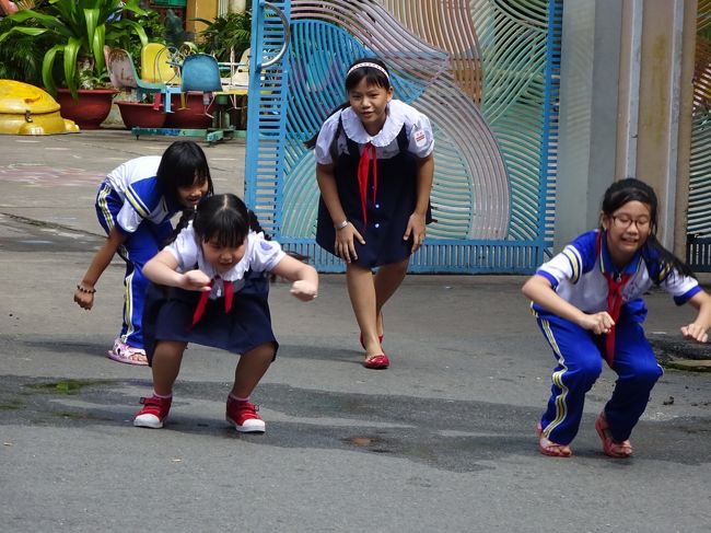 酷暑の中うさぎ跳び？？？