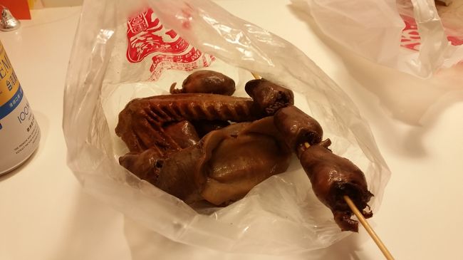 手羽や、ハツなど。