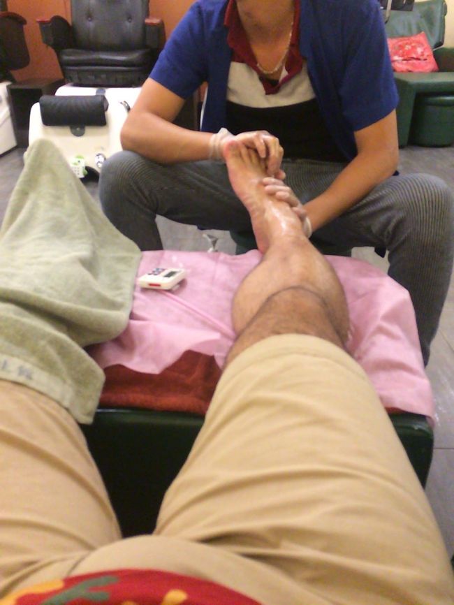 その後、カルフールに買い物（なにも買わなかったけど）後に、フットマッサージ。